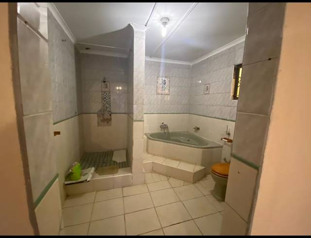 5 BEDROOM HOUSE FOR SALE IN SOUTHGATE